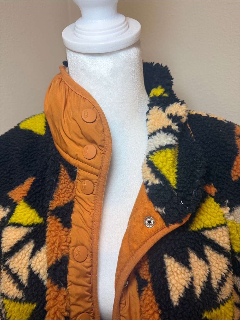 Women’s Black Patterned Sherpa Jacket - Multicolor Geometric - Picture 2 of 5